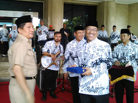 Pencarian PGRI Sungai Penuh - Persatuan Guru Republik Indonesia Cabang Sungai Penuh